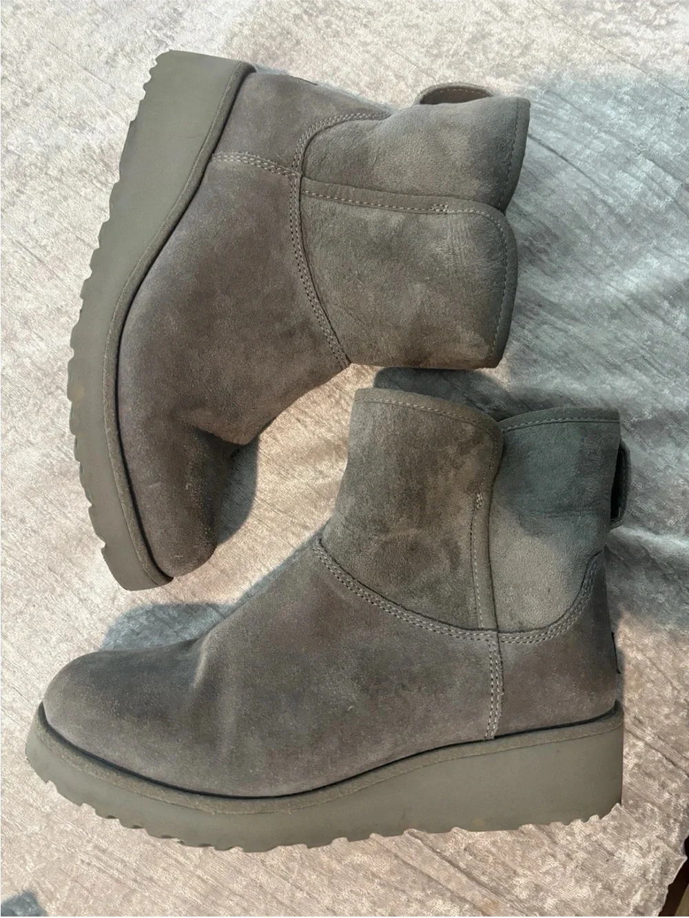 UGG Kristin Womens Boots 1012497 Gray Suede Wedge SIZE 6.5 Ankle Boot - Picture 8 of 10